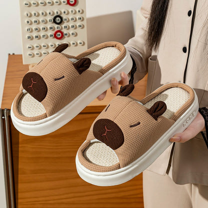 Pantufas Femininas Estampa de Capivara