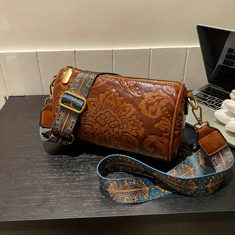 Bolsa Cilíndrica Clássica com Relevo Floral Retrô